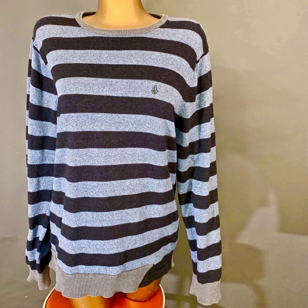 Volcom Medium  Long-sleeve Cute Shirt (UNISEX)